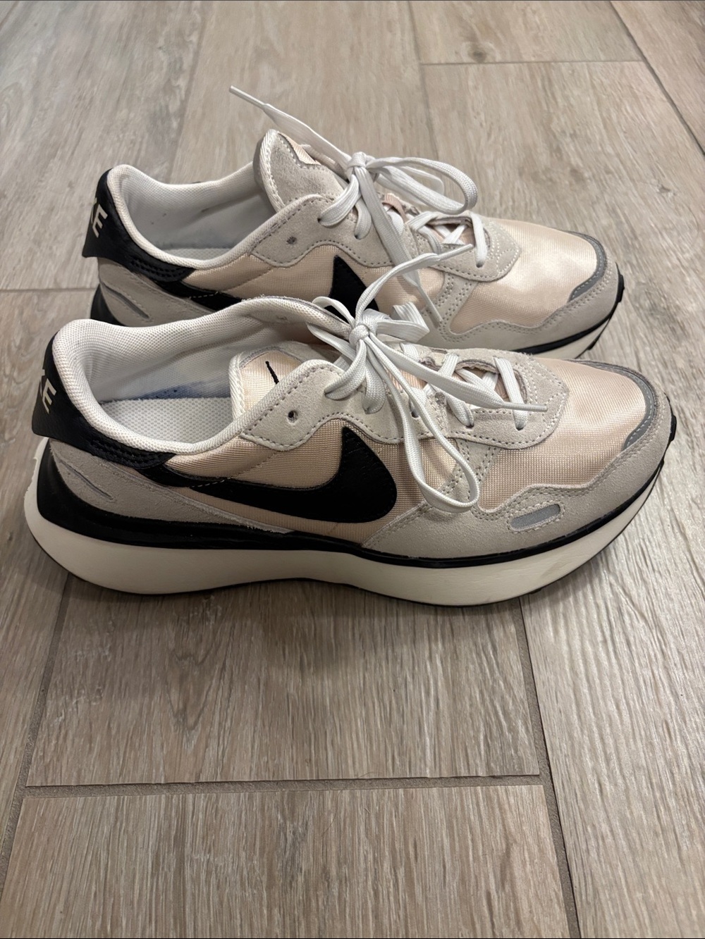 Nike Phoenix Waffle “Summit White Black” size 9